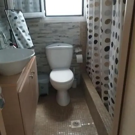 Matoula & Zoran's House בית נופש