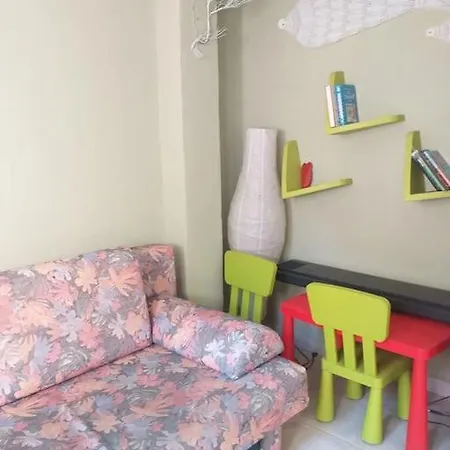 Matoula & Zoran's House ניקיטי